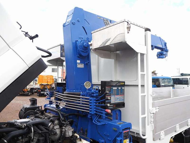 いすゞフォワードクレーン4段中型（4t）[写真33]