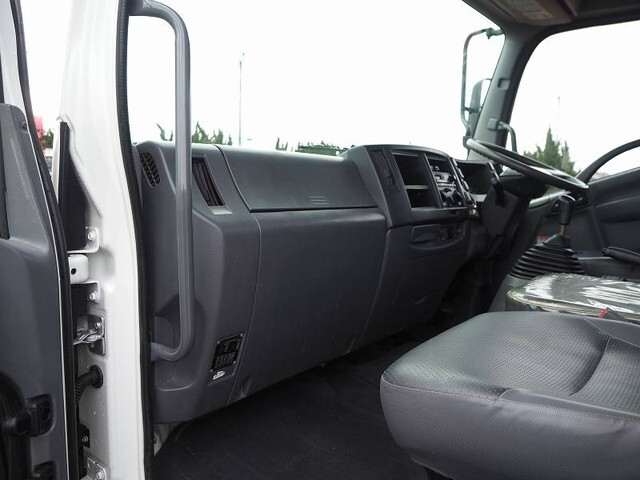 いすゞフォワードクレーン4段中型（4t）[写真34]