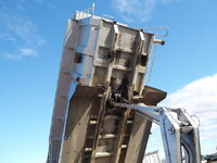 三菱ふそうスーパーグレート深ダンプ（土砂禁ダンプ）大型（10t）[写真13]