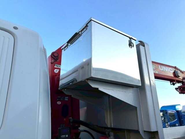 三菱ふそうファイタークレーン5段増トン（6t・8t）[写真18]