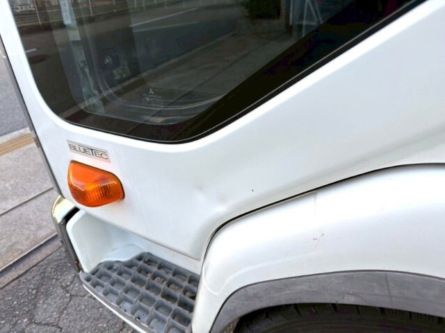 三菱ふそうファイタークレーン5段増トン（6t・8t）[写真23]