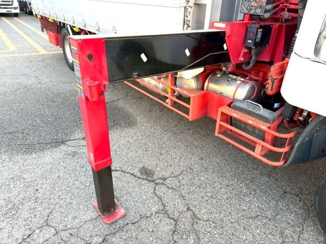 三菱ふそうファイタークレーン5段増トン（6t・8t）[写真08]