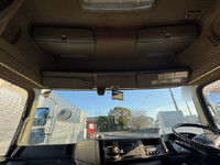 日野プロフィア平ボディ大型（10t）[写真12]