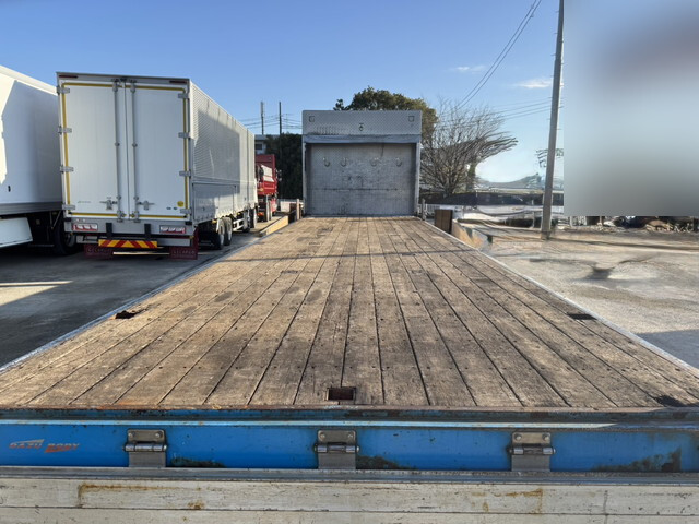 日野プロフィア平ボディ大型（10t）[写真23]