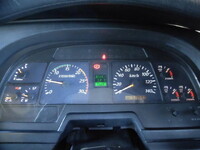 いすゞギガアルミウイング大型（10t）[写真21]