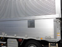 いすゞギガアルミウイング大型（10t）[写真28]