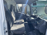 いすゞエルフアルミバン小型（2t・3t）[写真12]