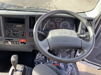 いすゞエルフアルミバン小型（2t・3t）[写真13]