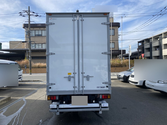 いすゞエルフアルミバン小型（2t・3t）[写真06]