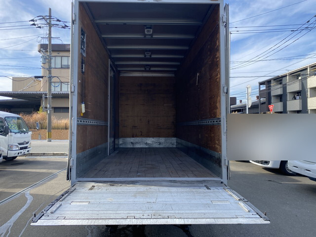 いすゞエルフアルミバン小型（2t・3t）[写真09]