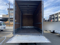 いすゞエルフアルミバン小型（2t・3t）[写真10]