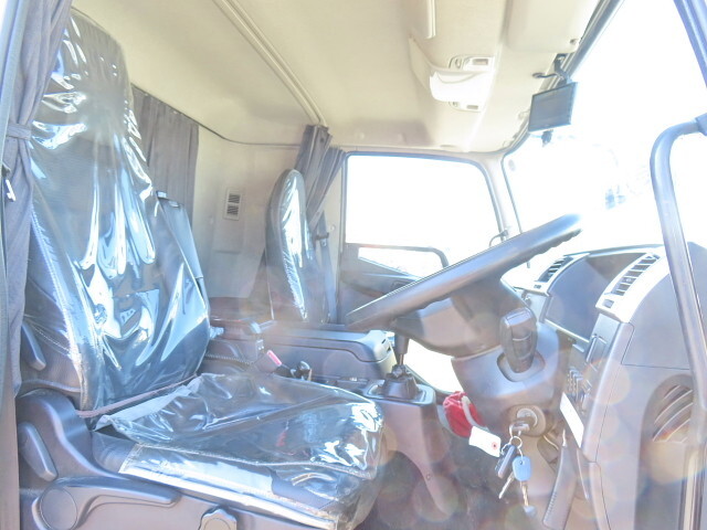 三菱ふそうファイターアルミブロック増トン（6t・8t）[写真19]