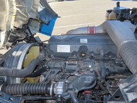 UDトラックスクオンクレーン4段大型（10t）[写真15]