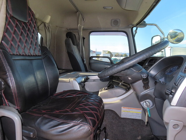 UDトラックスクオンクレーン4段大型（10t）[写真19]