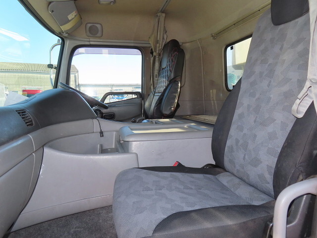 UDトラックスクオンクレーン4段大型（10t）[写真20]