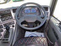 UDトラックスクオンクレーン4段大型（10t）[写真22]