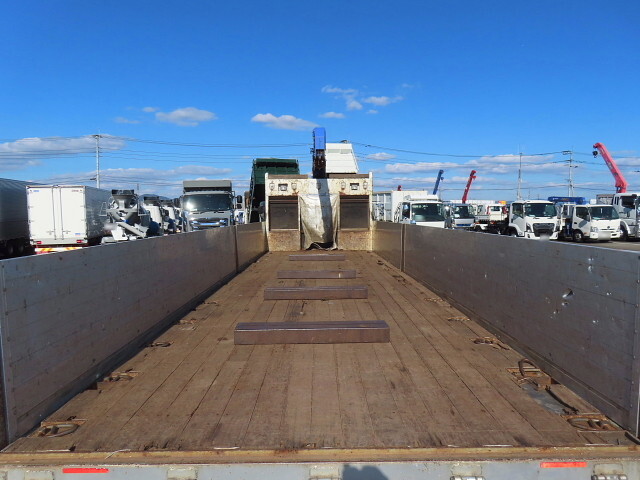 UDトラックスクオンクレーン4段大型（10t）[写真26]