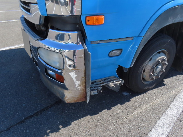 UDトラックスクオンクレーン4段大型（10t）[写真35]