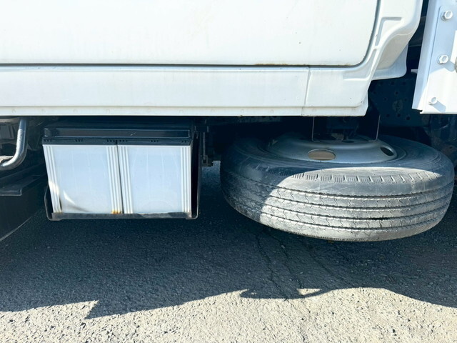 いすゞエルフダブルキャブ（Wキャブ）小型（2t・3t）[写真13]