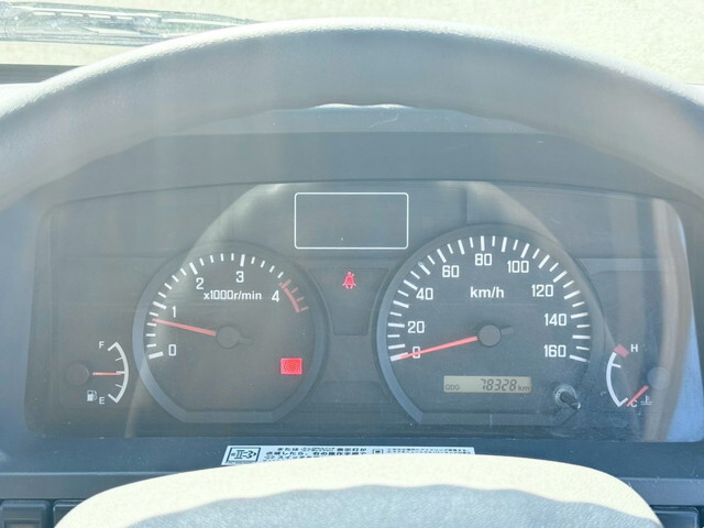 いすゞエルフダブルキャブ（Wキャブ）小型（2t・3t）[写真14]