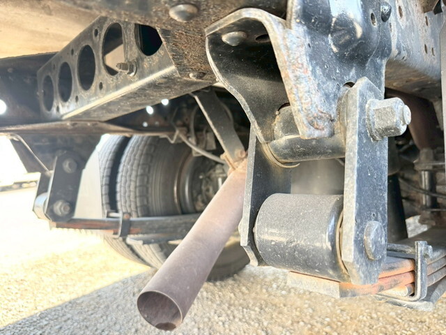 いすゞエルフダブルキャブ（Wキャブ）小型（2t・3t）[写真17]