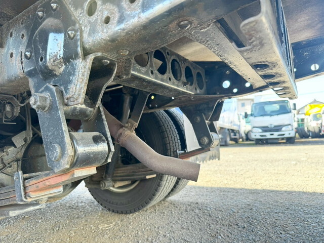 いすゞエルフダブルキャブ（Wキャブ）小型（2t・3t）[写真18]