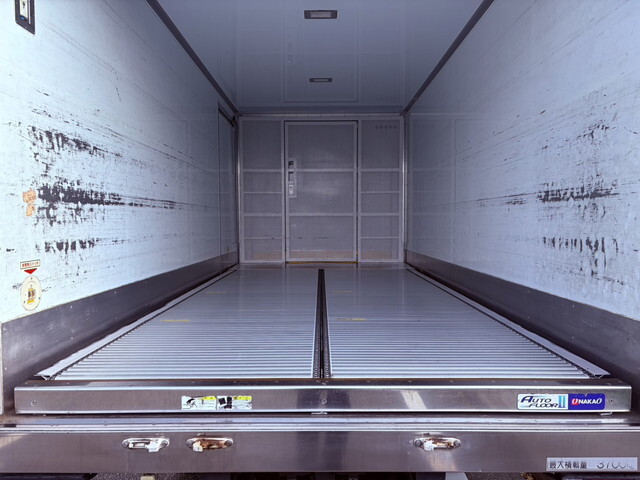 いすゞエルフパネルバン小型（2t・3t）[写真11]