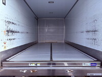 いすゞエルフパネルバン小型（2t・3t）[写真12]