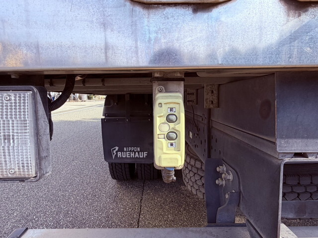 いすゞエルフパネルバン小型（2t・3t）[写真17]