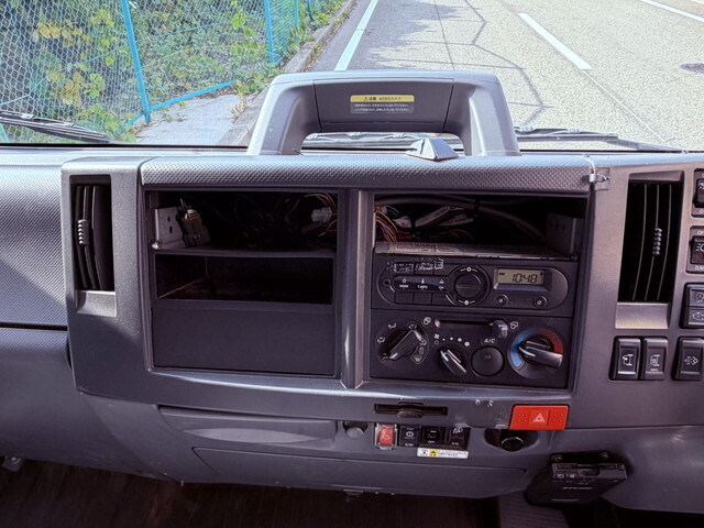 いすゞエルフパネルバン小型（2t・3t）[写真35]