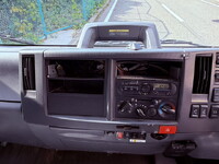 いすゞエルフパネルバン小型（2t・3t）[写真36]