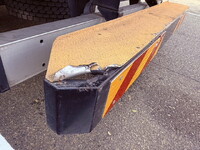 いすゞエルフパネルバン小型（2t・3t）[写真41]