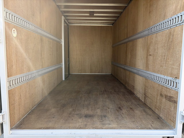 日野デュトロアルミバン小型（2t・3t）[写真15]