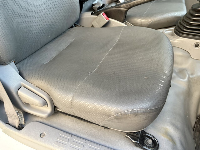 日野デュトロアルミバン小型（2t・3t）[写真07]