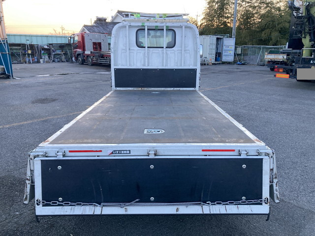 いすゞエルフ平ボディ小型（2t・3t）[写真13]