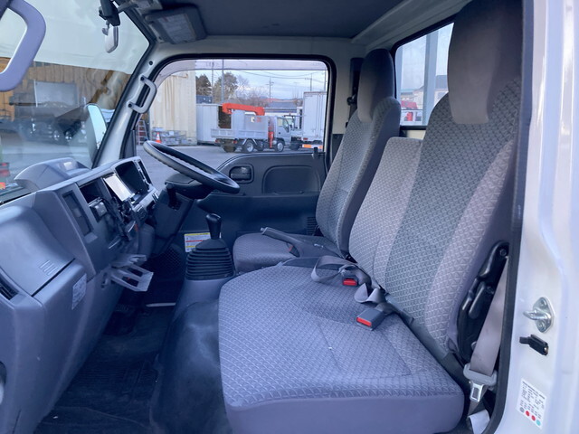 いすゞエルフ平ボディ小型（2t・3t）[写真28]