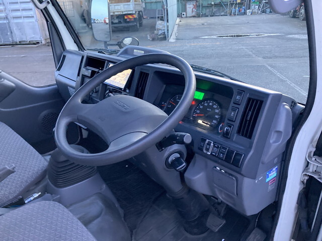 いすゞエルフ平ボディ小型（2t・3t）[写真30]