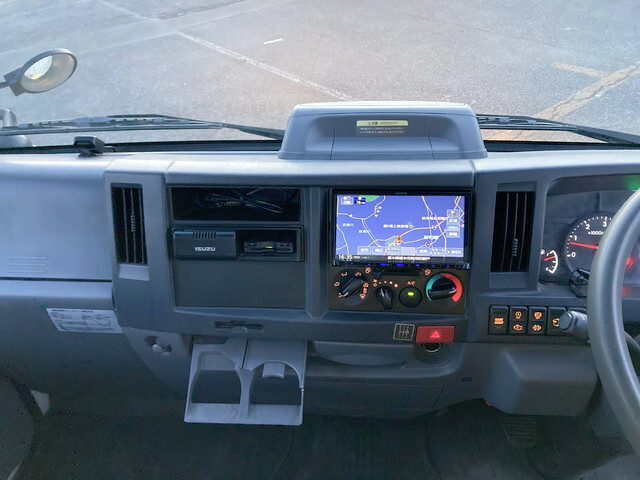 いすゞエルフ平ボディ小型（2t・3t）[写真33]