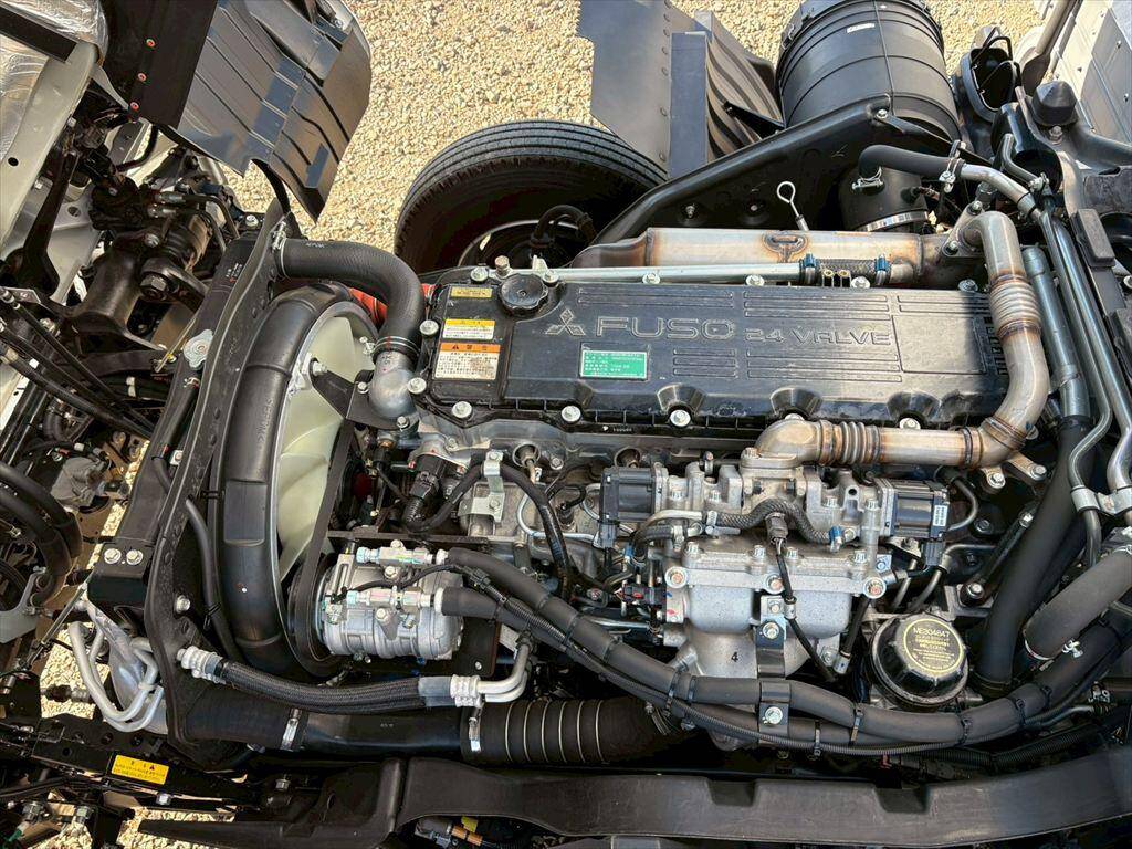 三菱ふそうファイター冷凍車（冷蔵車）中型（4t）[写真17]