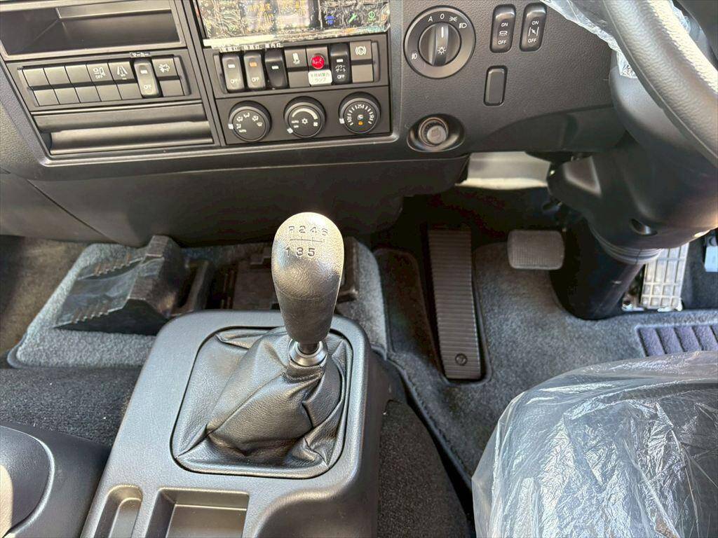 三菱ふそうファイター冷凍車（冷蔵車）中型（4t）[写真22]