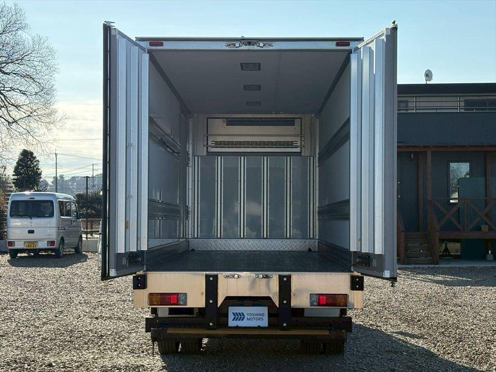 日野デュトロ冷凍車（冷蔵車）小型（2t・3t）[写真10]