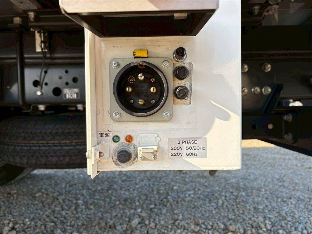 日野デュトロ冷凍車（冷蔵車）小型（2t・3t）[写真13]