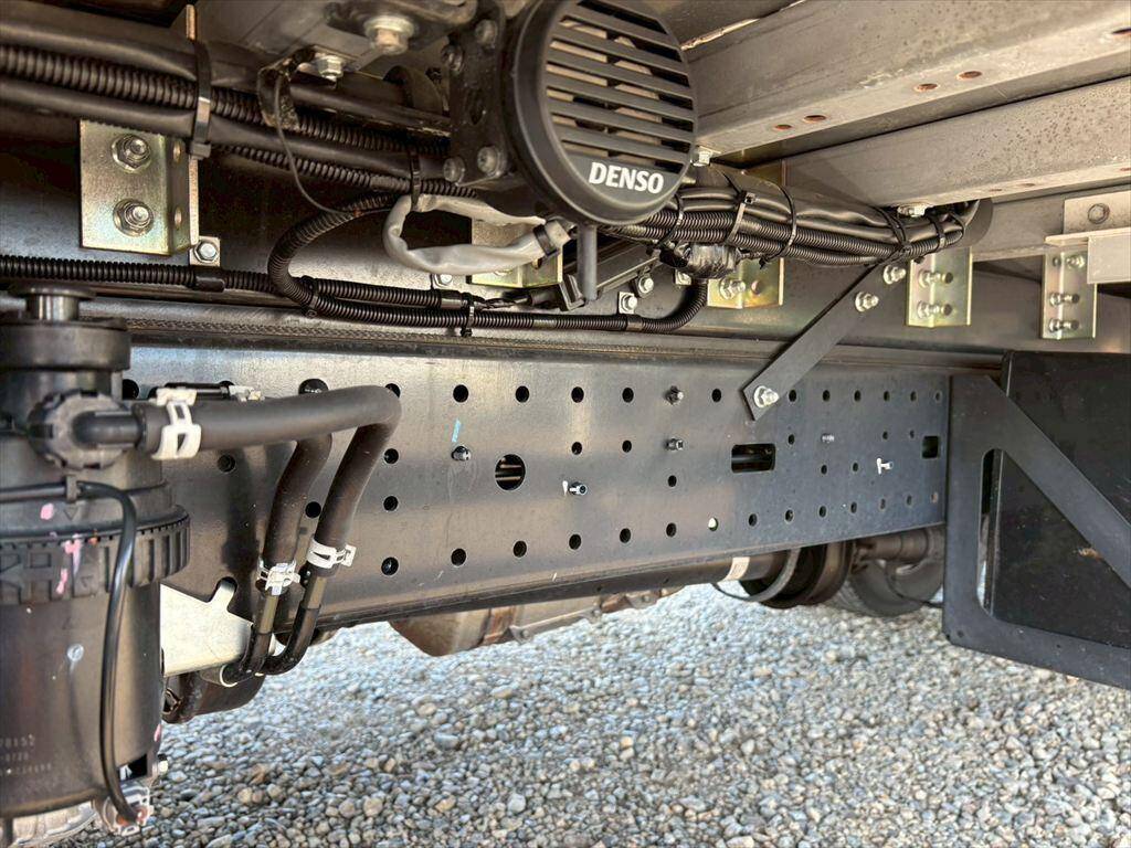 日野デュトロ冷凍車（冷蔵車）小型（2t・3t）[写真14]