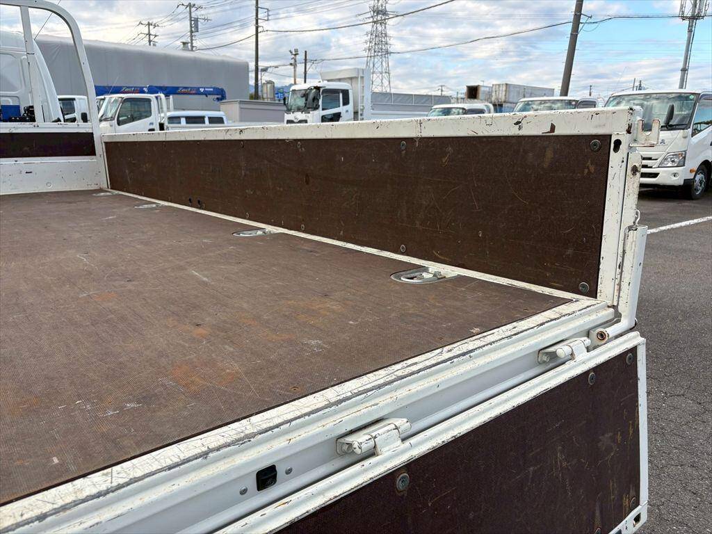 日野デュトロクレーン4段小型（2t・3t）[写真10]