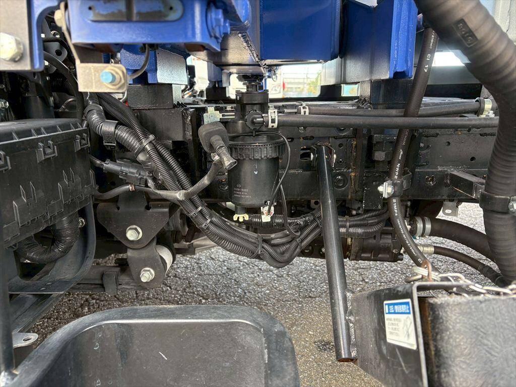 日野デュトロクレーン4段小型（2t・3t）[写真13]