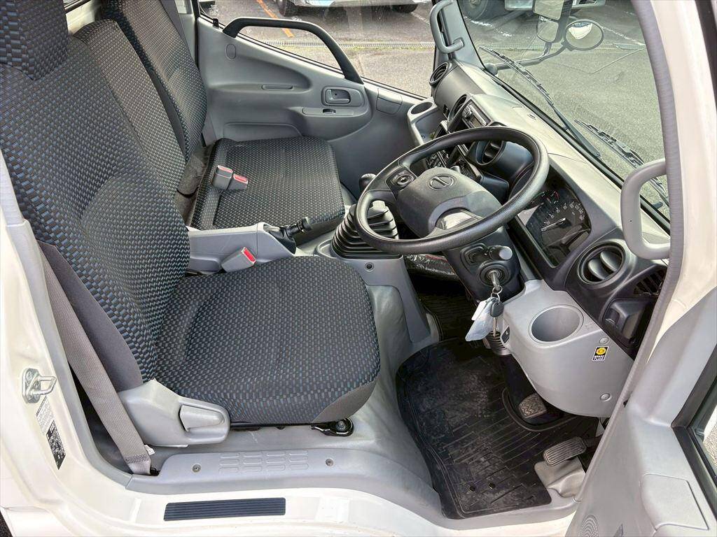 日野デュトロクレーン4段小型（2t・3t）[写真19]