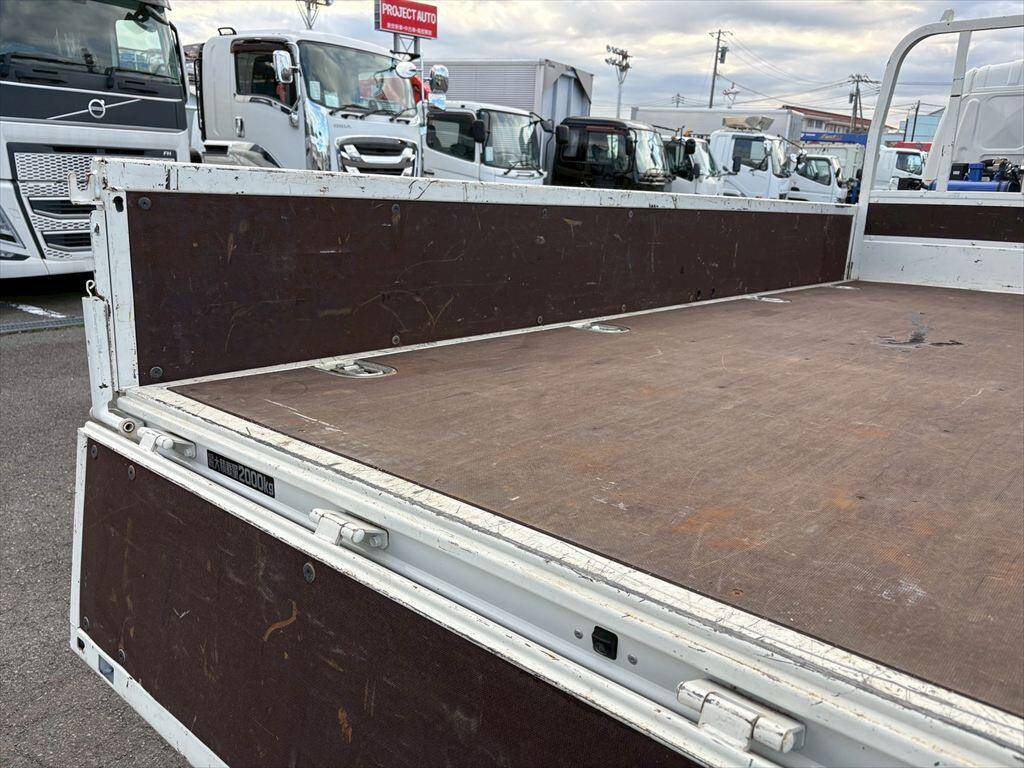 日野デュトロクレーン4段小型（2t・3t）[写真09]