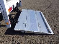 三菱ふそうキャンターアルミバン小型（2t・3t）[写真15]