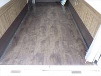 三菱ふそうキャンターアルミバン小型（2t・3t）[写真09]