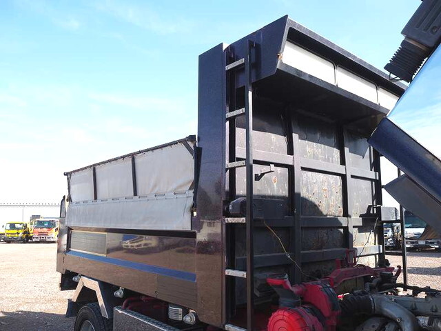 日野レンジャーダンプ増トン（6t・8t）[写真29]